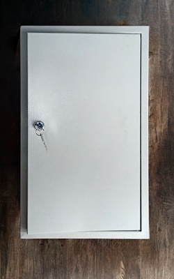 Шкаф из стали