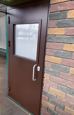 Дверь со стеклопакетом Дверь со стеклопакетом