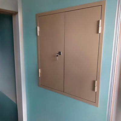 Двустворчатый люк