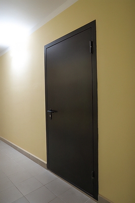 Одностворчатая дверь ei-60