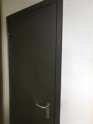 Внешняя сторона двери EI 60