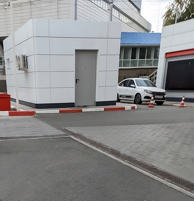 Дверь на АЗС