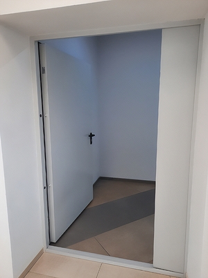 Огнестойкая полуторная дверь