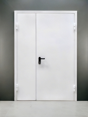 Глухая белая дверь ei-60
