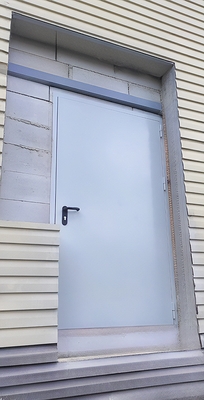 Дверь EI-60 после монтажа