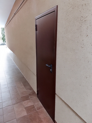 Уличная дверь EI-60