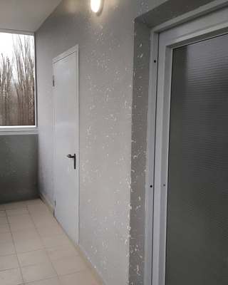 Двери на переходном балконе Двери на переходном балконе