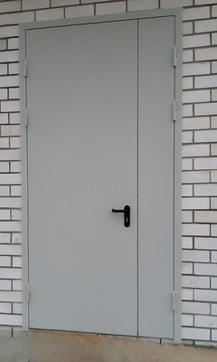 Полуторная огнеупорная дверь