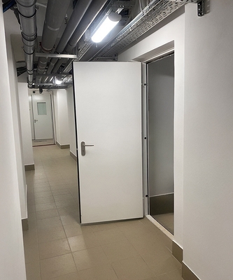 Дверь в техническое помещение