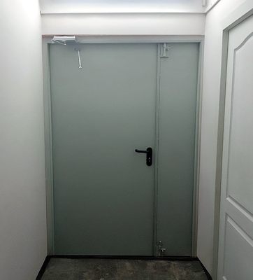 Огнестойкая полуторная дверь