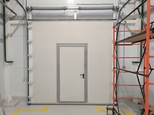 Секционные ворота