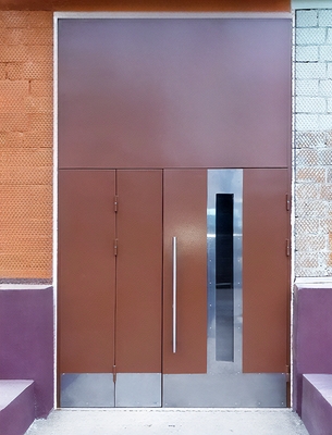 Нестандартная подъездная дверь Нестандартная подъездная дверь