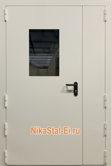 Полуторная противопожарная дверь с остеклением ei-60