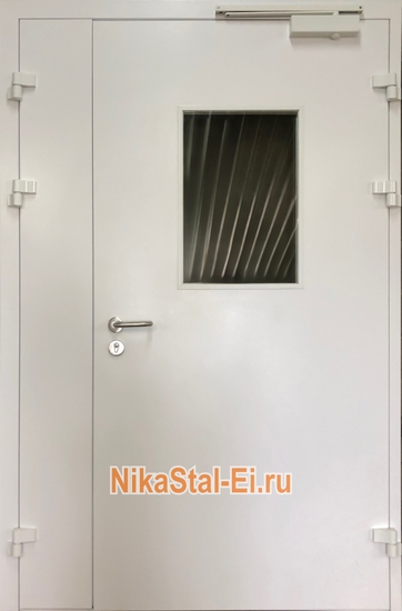Полуторная противопожарная дверь с остеклением ei-60 и двухсекционными петлями